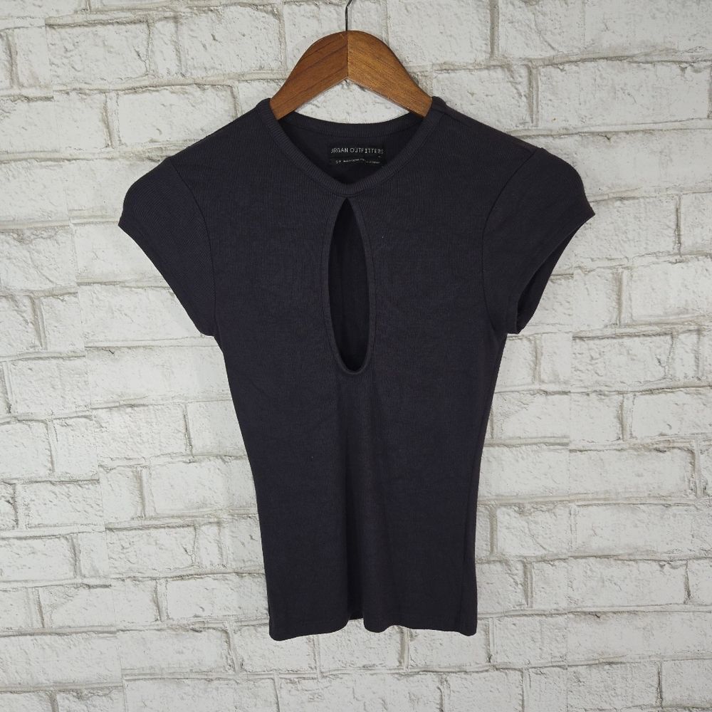 Urban Outfitters open front short sleeve top - Picture 2 of 12